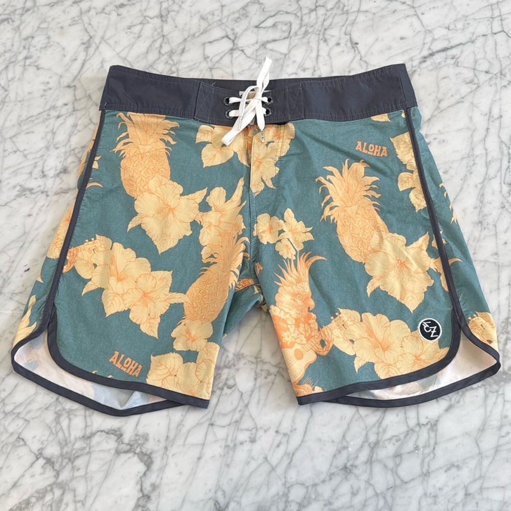 Ezekiel Board Shorts Parrot Pineapple Gray Men's 34